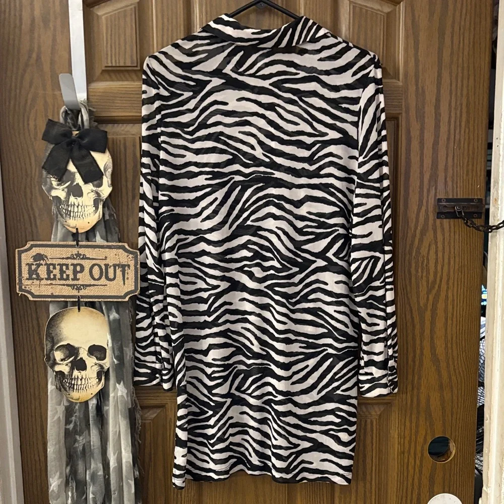 Zebra Print Mesh Button Up - Picture 8 of 9